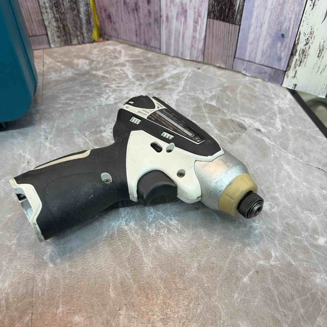 ☆マキタ(makita) コードレスインパクトドライバ TD090DWXW【八潮店】