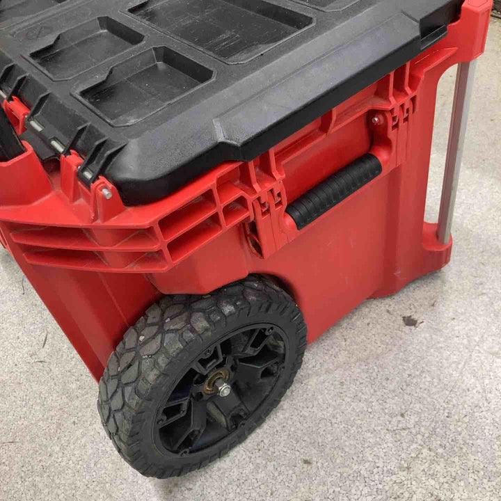 【店頭受取り限定】Milwaukee ミルウォーキー PACKOUT キャリー式ツールボックス 48-22-8426(おそらく)【八潮店】