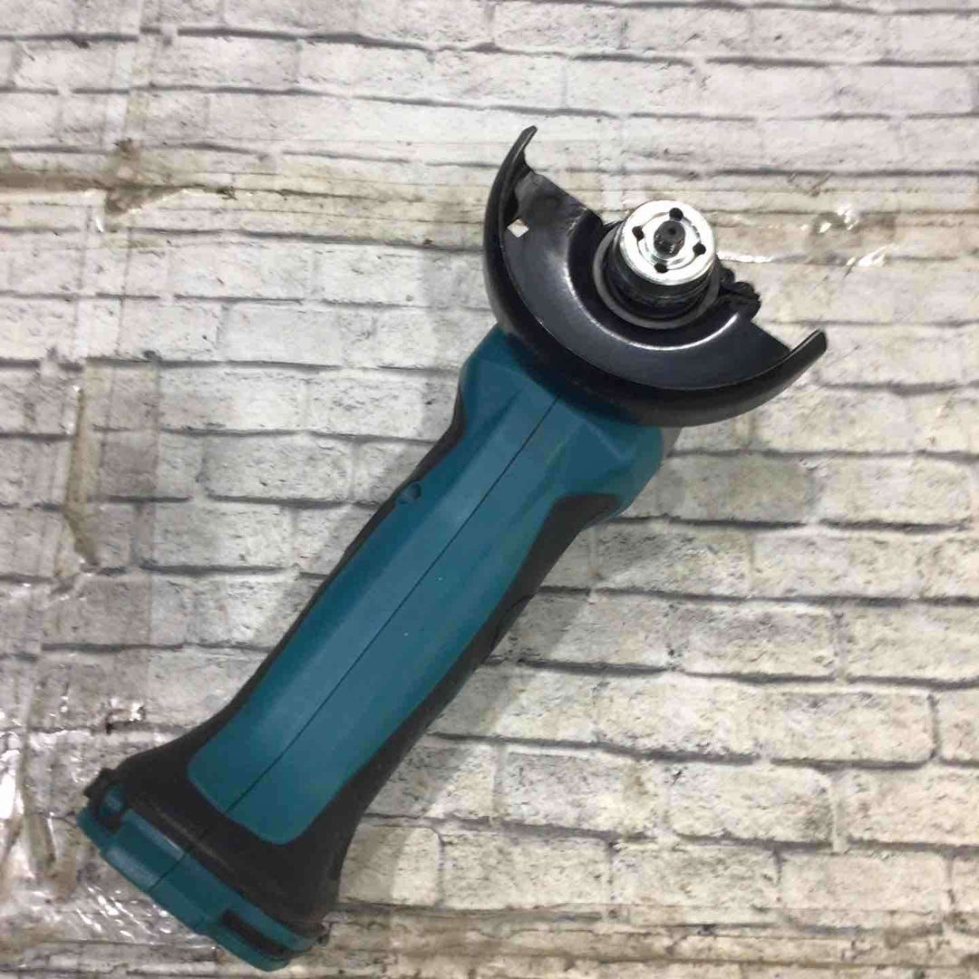 ☆マキタ(makita) 100mmコードレスディスクグラインダー GA400DZ【川口店】