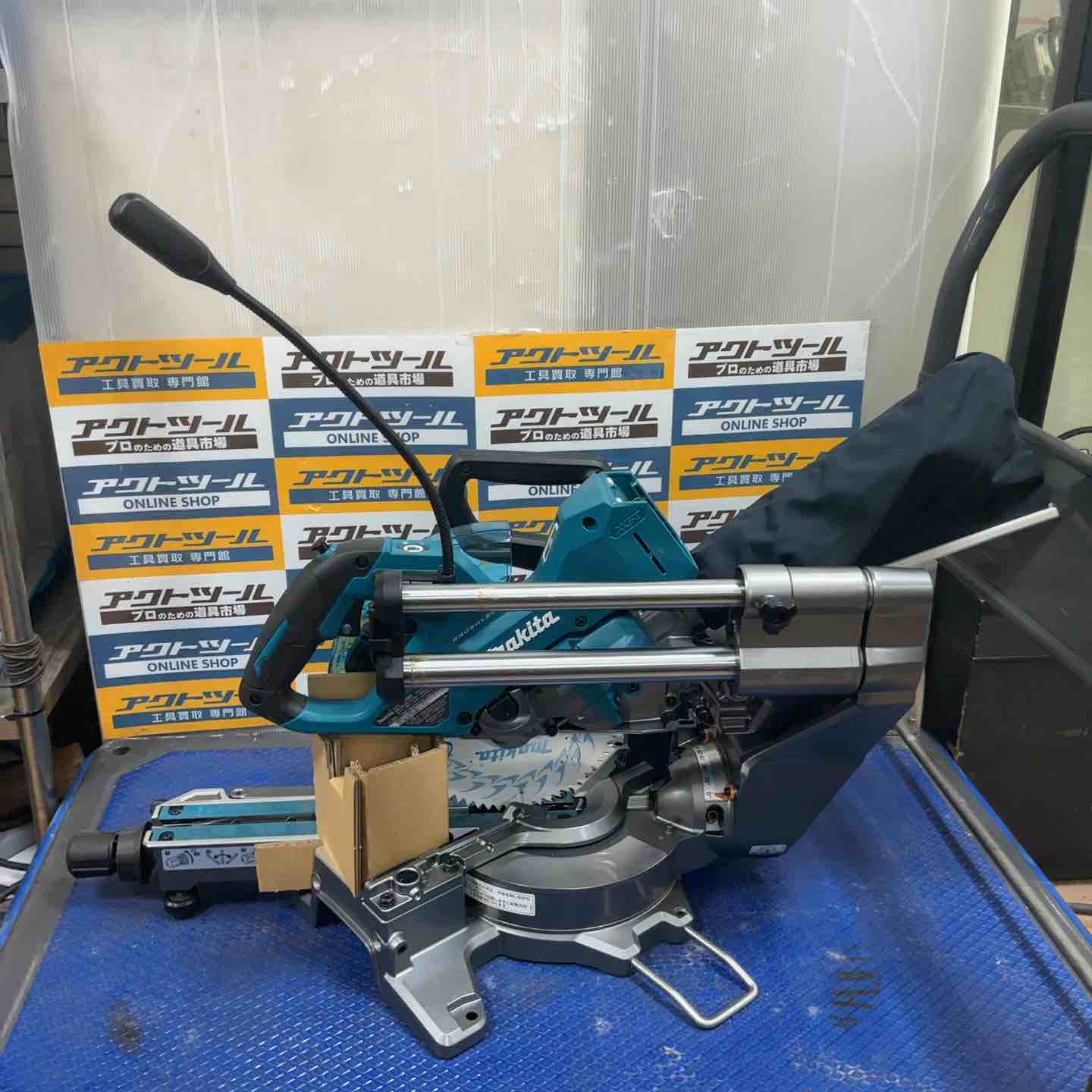 ☆マキタ(makita) コードレススライドマルノコ LS008GZ【草加店