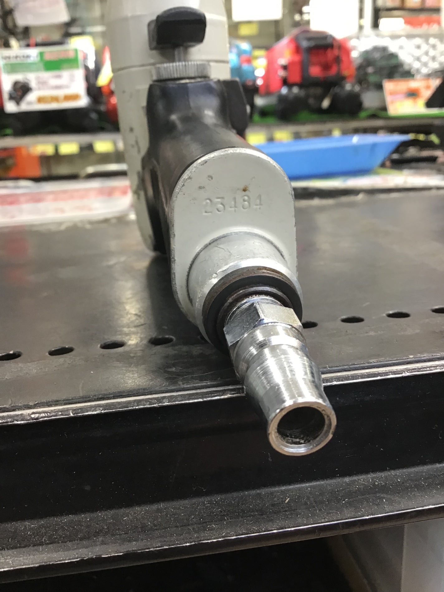 〇マキタ(makita) 常圧エアインパクトドライバ AD603【草加店