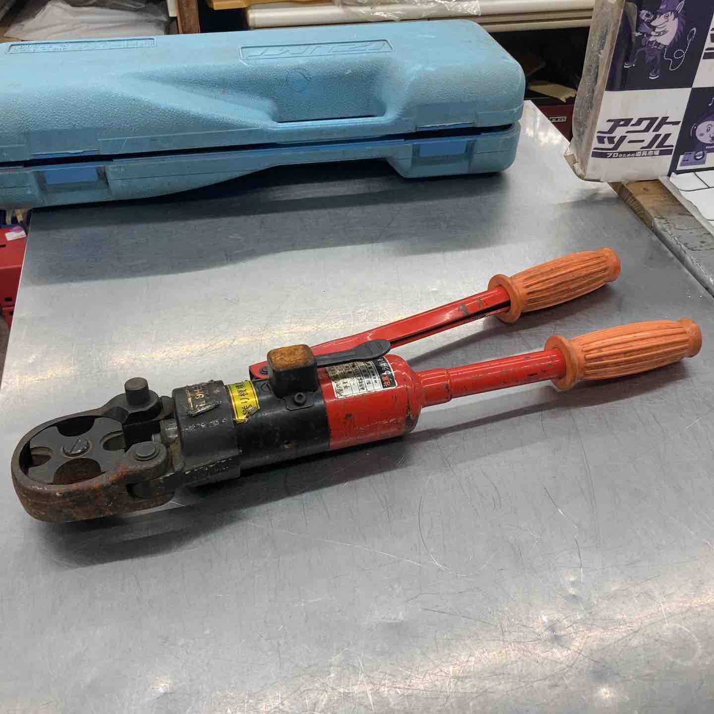 激安銀座 店 泉精器 IZUMI 手動 油圧圧着器 圧着工具 9H-2 ケース付き