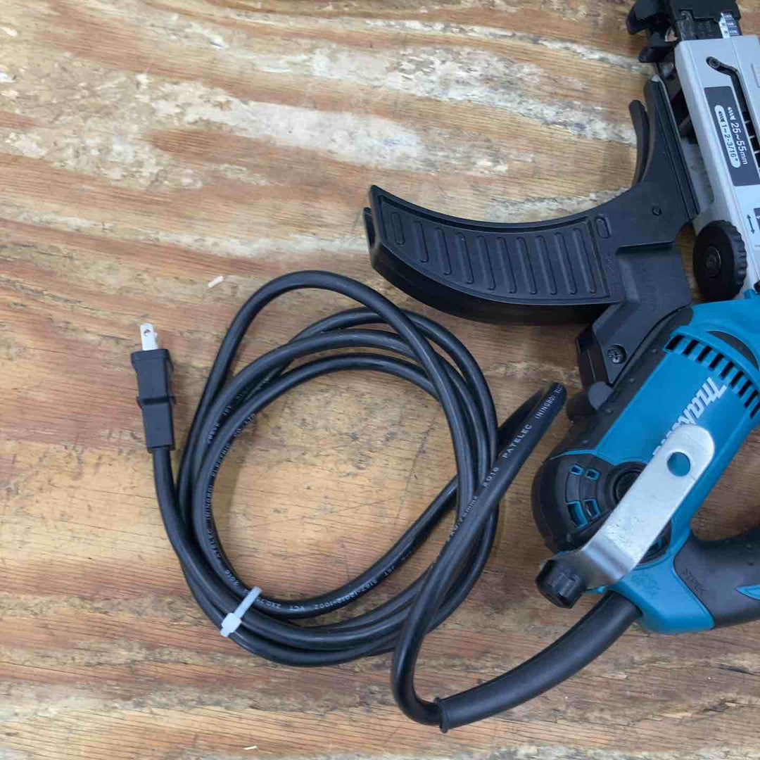 ◇マキタ(makita) オートパックスクリュードライバー 6842L 縦型連結ネジ【柏店】
