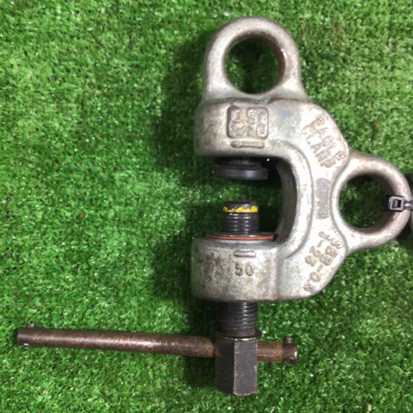 イーグルクランプ0.5t ◇イーグルクランプ(今野製作所) 500kg 0.5t ねじ式クランプ SBB