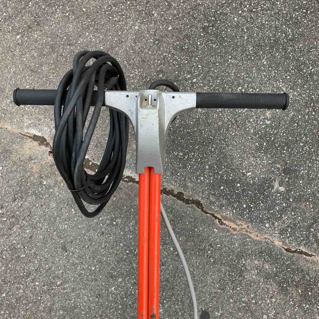 ◇現状品◇【店頭受取り限定】◇マキタ(makita) 電動コテ 4000 通電確認済み【岩槻店】