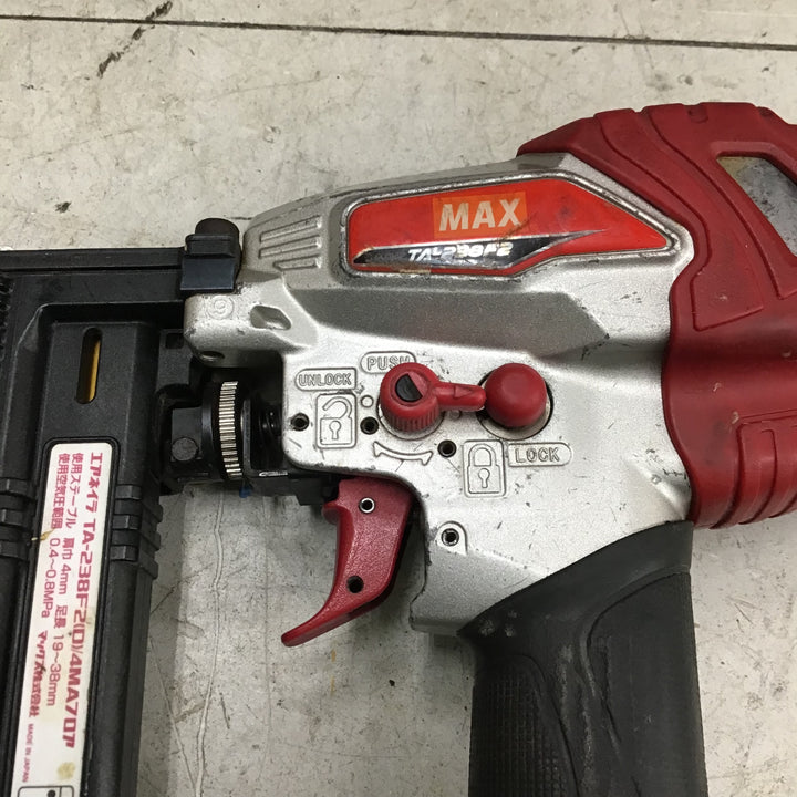 【中古品】 マックス/MAX 常圧フロアタッカ TA-238F2(D)/4MAフロア 【鴻巣店】