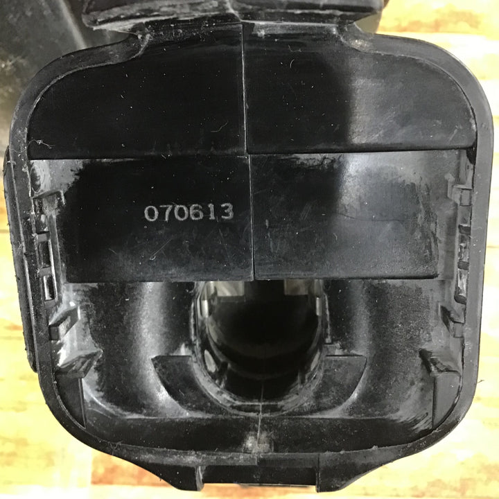 〇パナソニック(Panasonic) コードレス全ネジカッター(黒)本体 EZ3561X-B【川崎店】