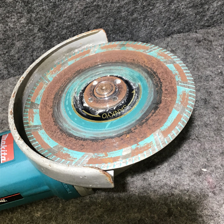 【中古品】マキタ(makita) 180mm電子ディスクグラインダ GA7011C【桶川店】