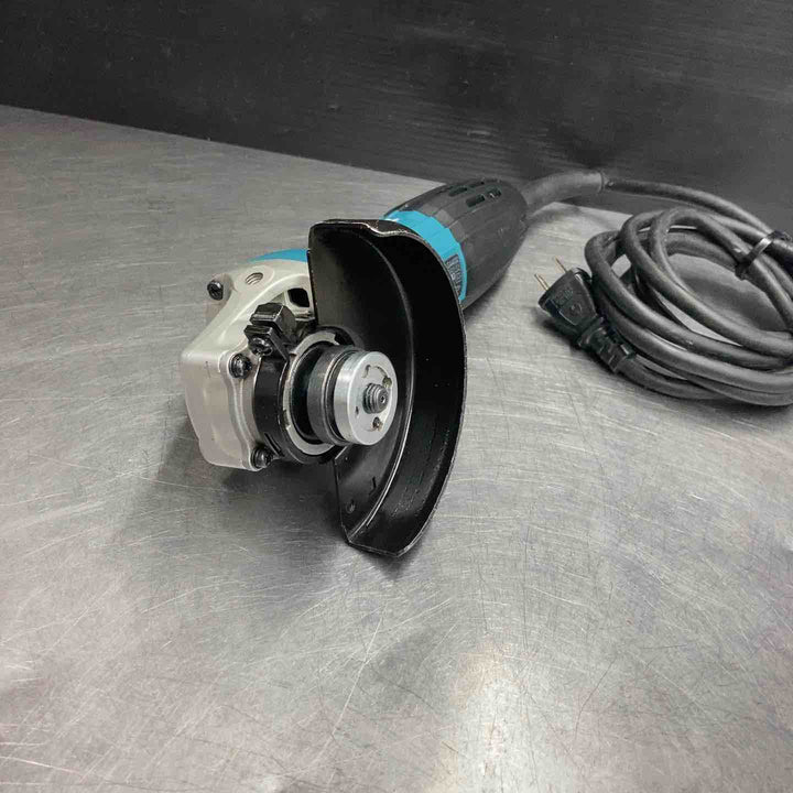 【中古品】 マキタ(makita) 100mmディスクグラインダ GA4032 【東大和店】