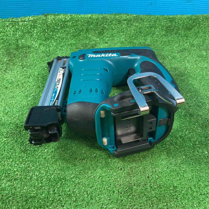 ◇マキタ(makita) コードレスタッカー ST420DZ 14.4V3.0Ahバッテリー専用【岩槻店】