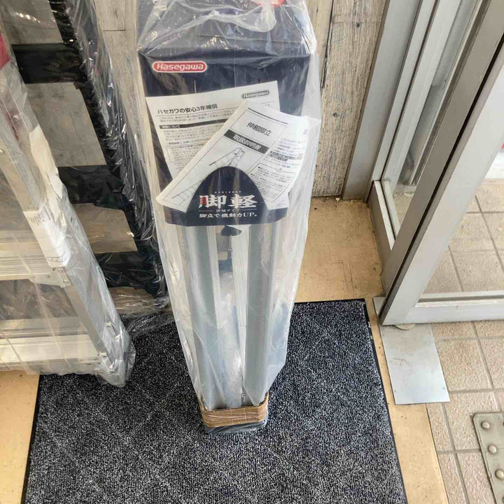 【未使用(店頭展示品)】◇長谷川工業(Hasegawa) 専用脚立 脚軽 伸縮 4段 RZS-12a (1.03~1.23m)【東大和店】