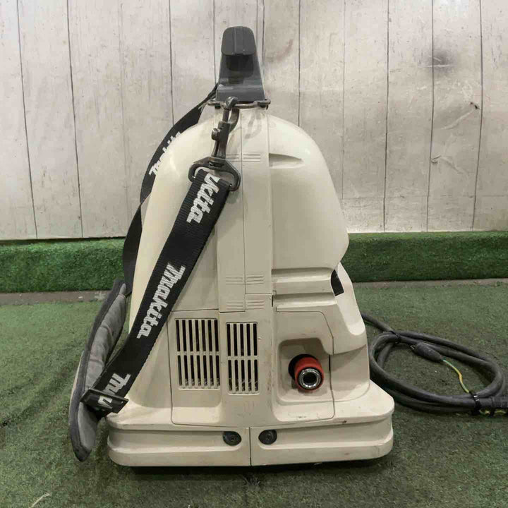 ★マキタ(makita) エアコンプレッサー AC700 動作確認済【川口店】