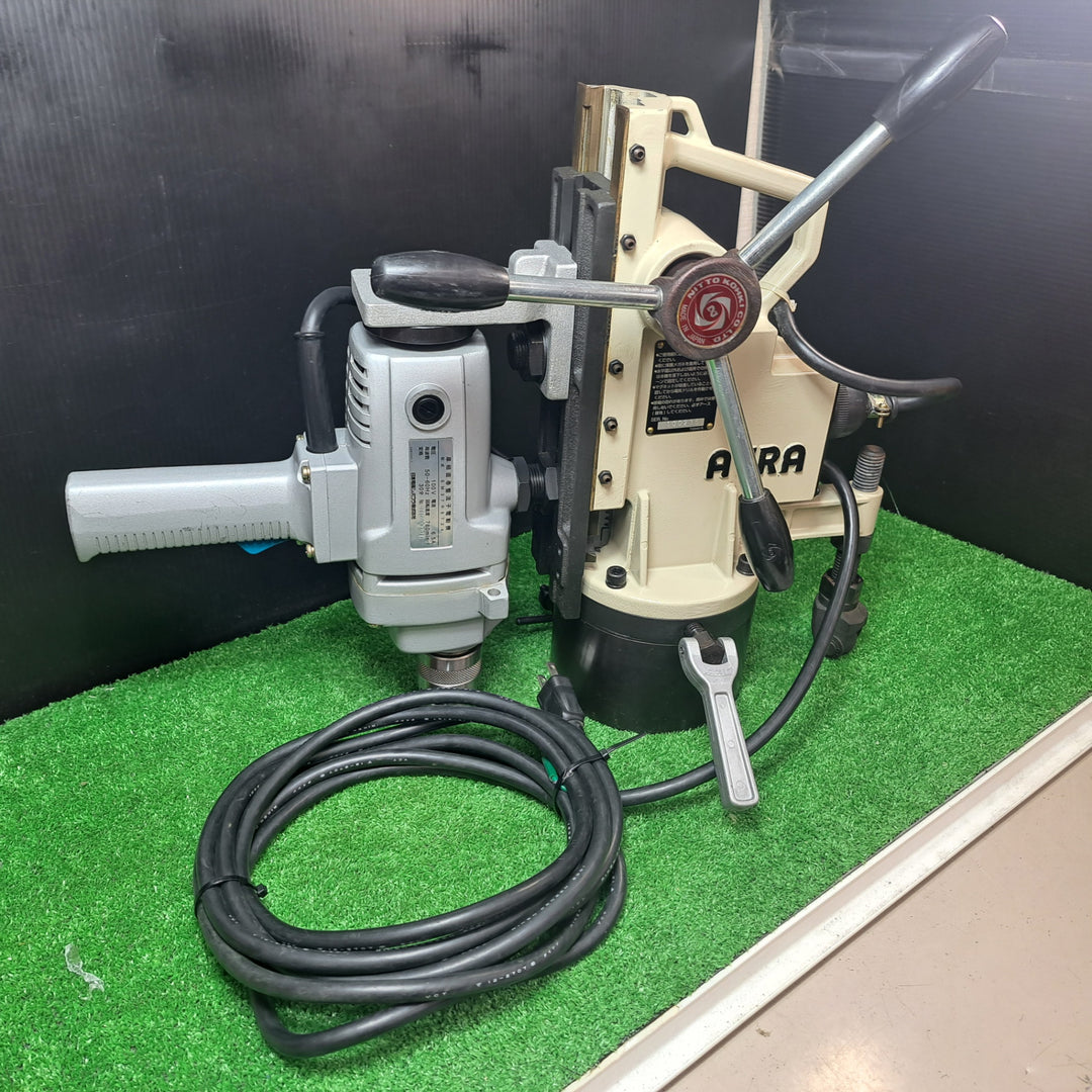 【美品】日東工器 磁気スタンド ドリル付 アトラマスター M-130DA 磁気ボール盤【岩槻店】