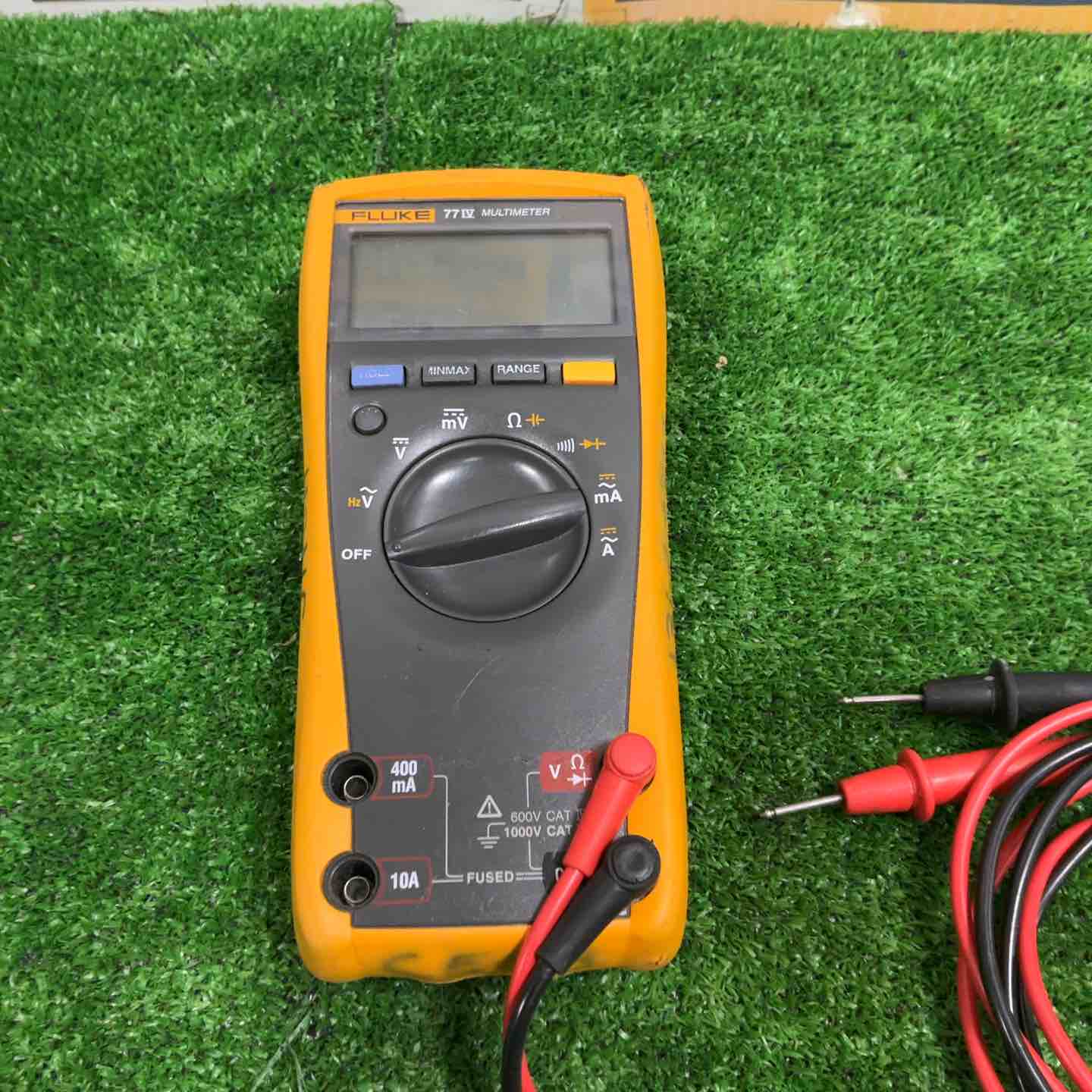 FLUKE デジタルマルチメーター 77 Ⅳ　欠け有り・落ちない汚れあり【草加店】 FLUKE デジタルマルチメーター 77 Ⅳ 欠け有り・落ちない汚れあり