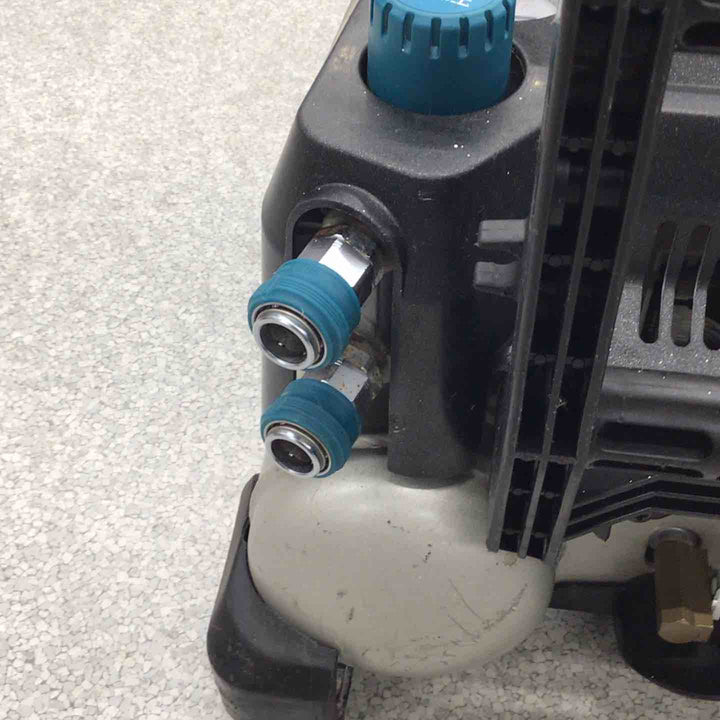 ★マキタ(makita) エアコンプレッサー AC461XB【八潮店】