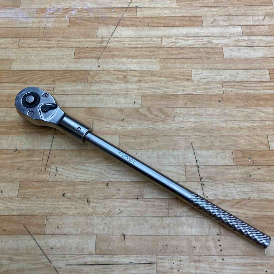 TRUSCO(トラスコ) ラチェットハンドル 差込角19.0 全長500mm TSRH6-B【柏店】