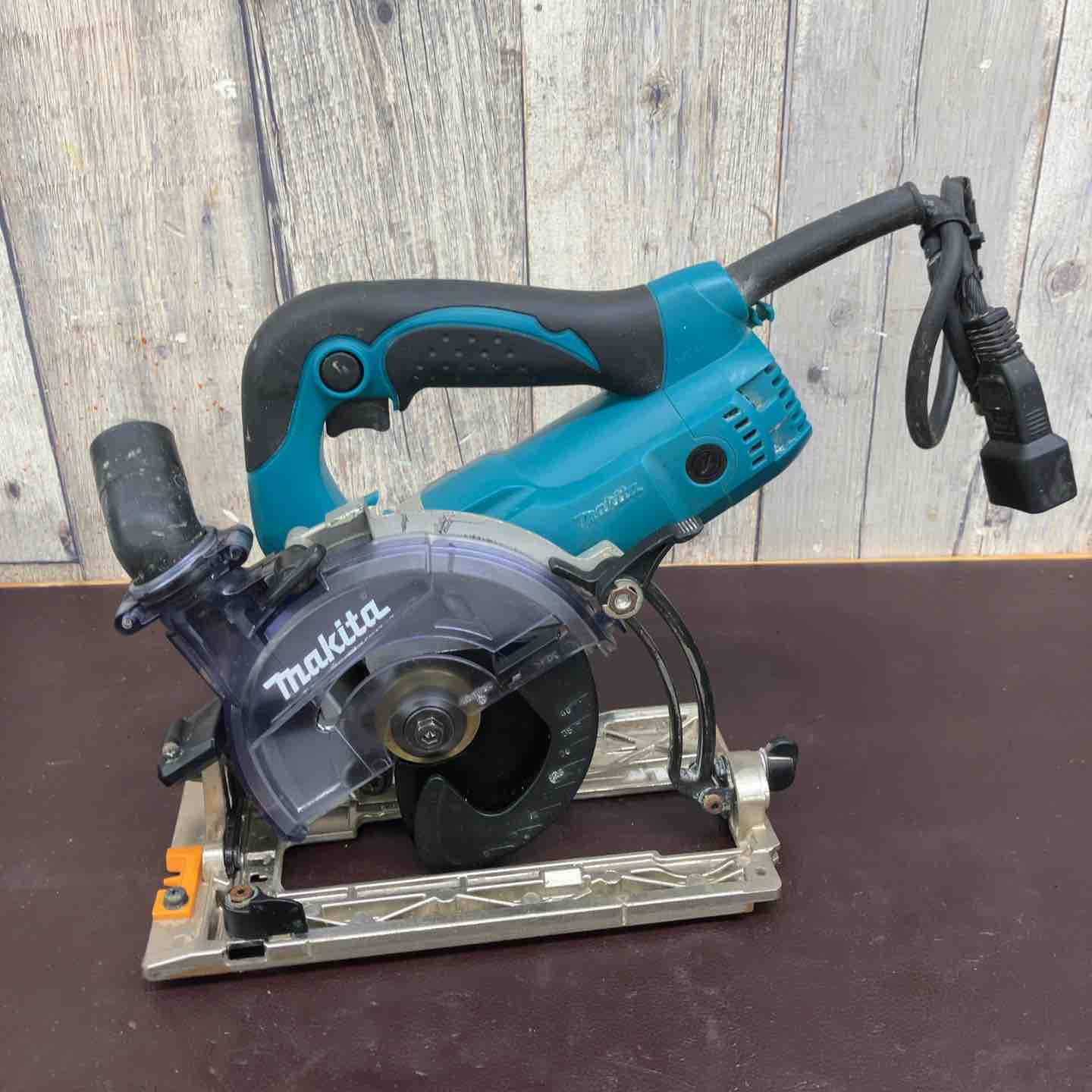 ★マキタ(makita) 防じん丸のこ KS5200FX【東大和店】 ☆マキタ(makita) 防じん丸のこ KS5200FX【東大和店】 – アクトツール