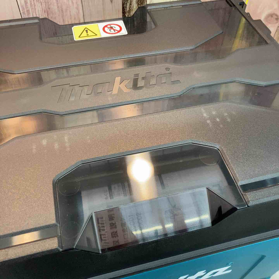 ★マキタ(makita) 多口充電器 BCC01 A-78346【八潮店】