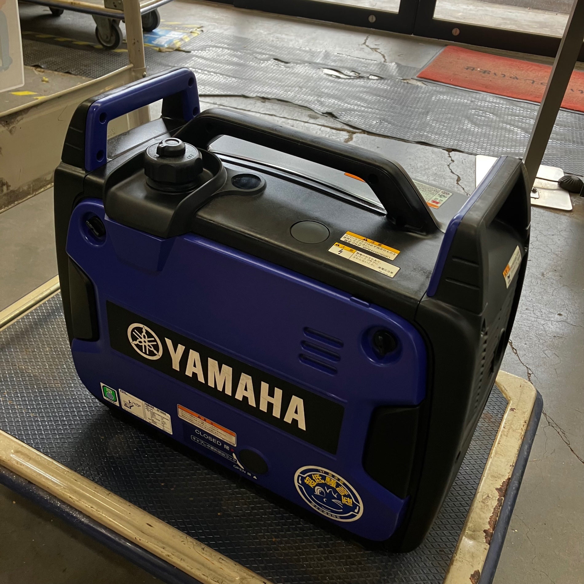 ☆ヤマハ(YAMAHA)インバーター発電機 EF1800iS 稼働時間19時間【川口店