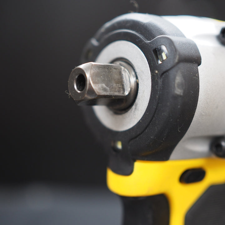 【中古品】DeWALT/デウォルト コードレスインパクトレンチ DCF922【鴻巣店】