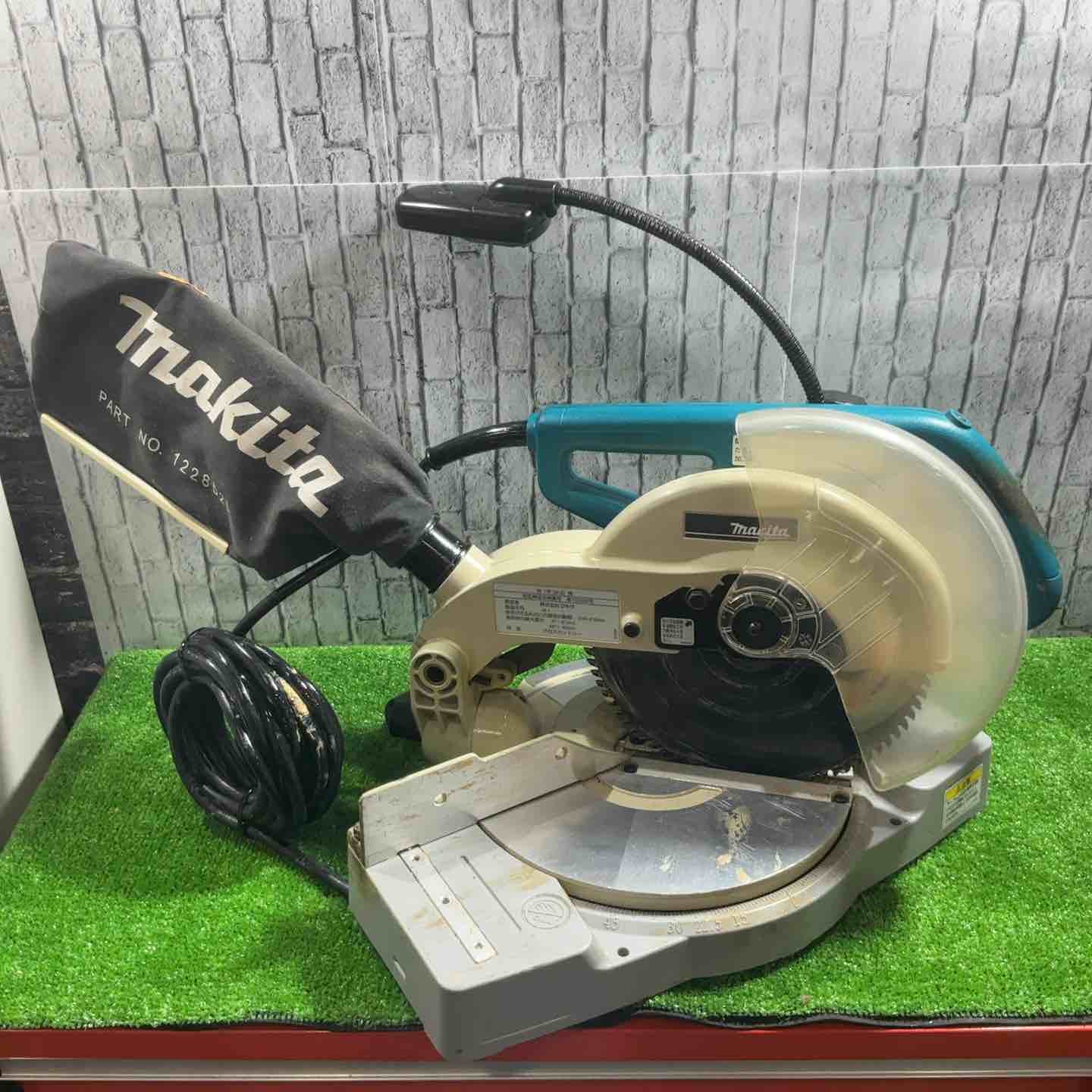 マキタ Makita 卓上マルノコ LS0840F マキタ⁄makita 卓上マルノコ 216mm LS0840F JAN：0088381052658 買取