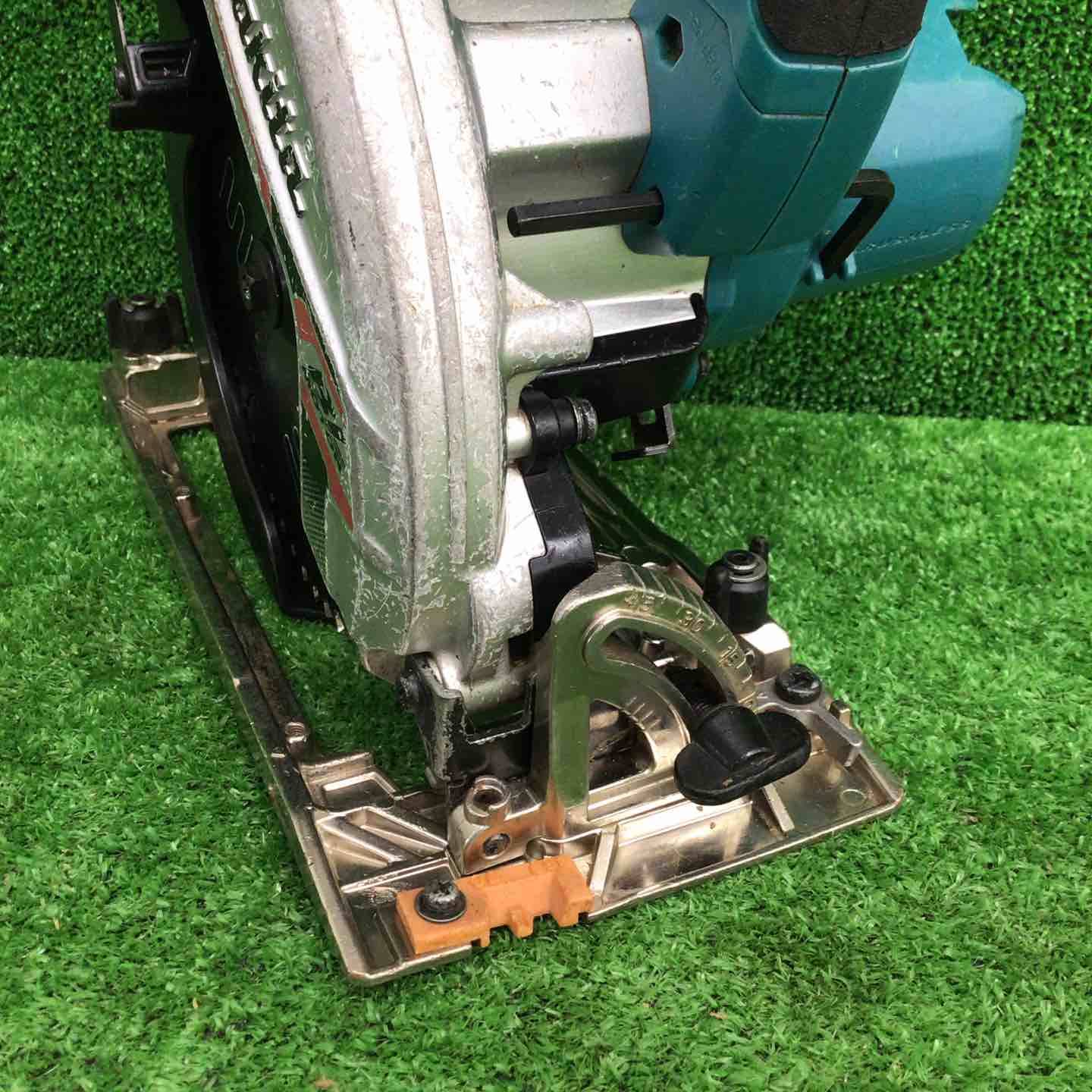 中古品】 マキタ/makita コードレス丸のこ HS631DZ 【鴻巣店