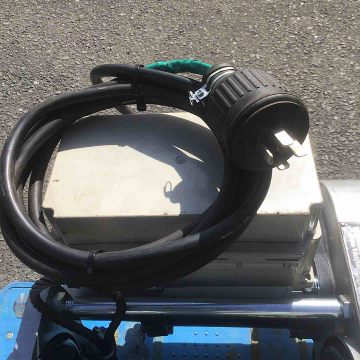 【現状品 / 店頭受取り限定】 マックスプル/MAXPULL 設置型ウィンチ BMW-303-RC 三相200V 【鴻巣店】