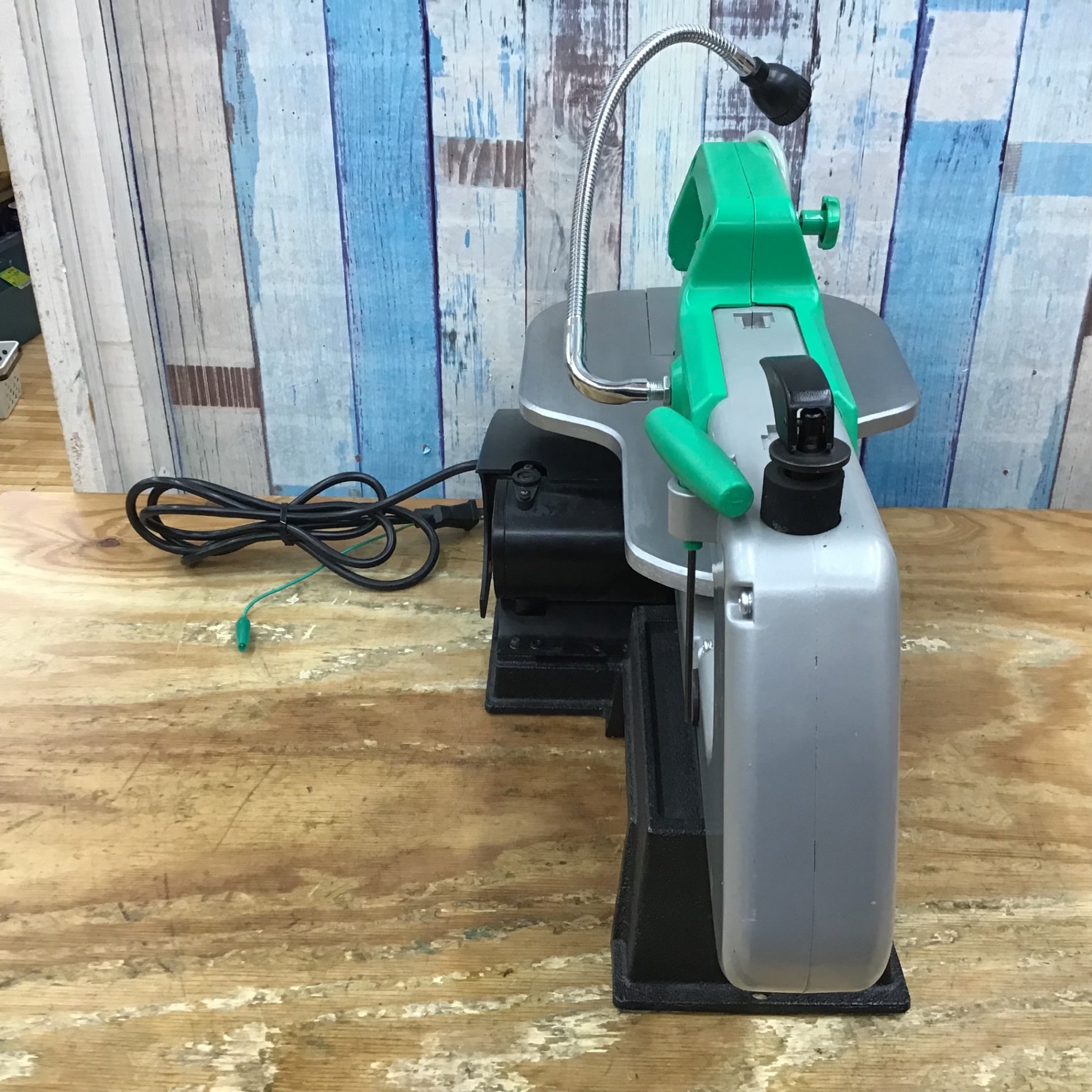 ▽レクソン(REXON) 卓上糸のこ VS4005A【柏店】 – アクトツール