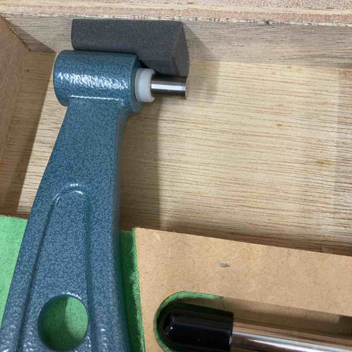 ミツトヨ Mitutoyo 外側マイクロメーター 375-400mm 0.01mm 測定工具 ※未校正【八潮店】
