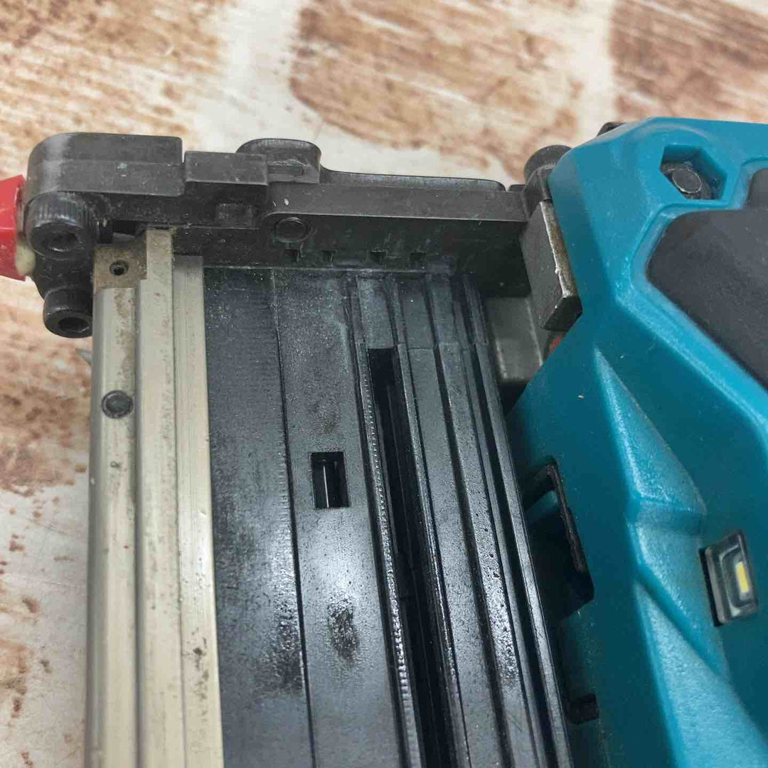 【中古品】マキタ(makita) コードレスピンネイラ PT353DZ【所沢店】