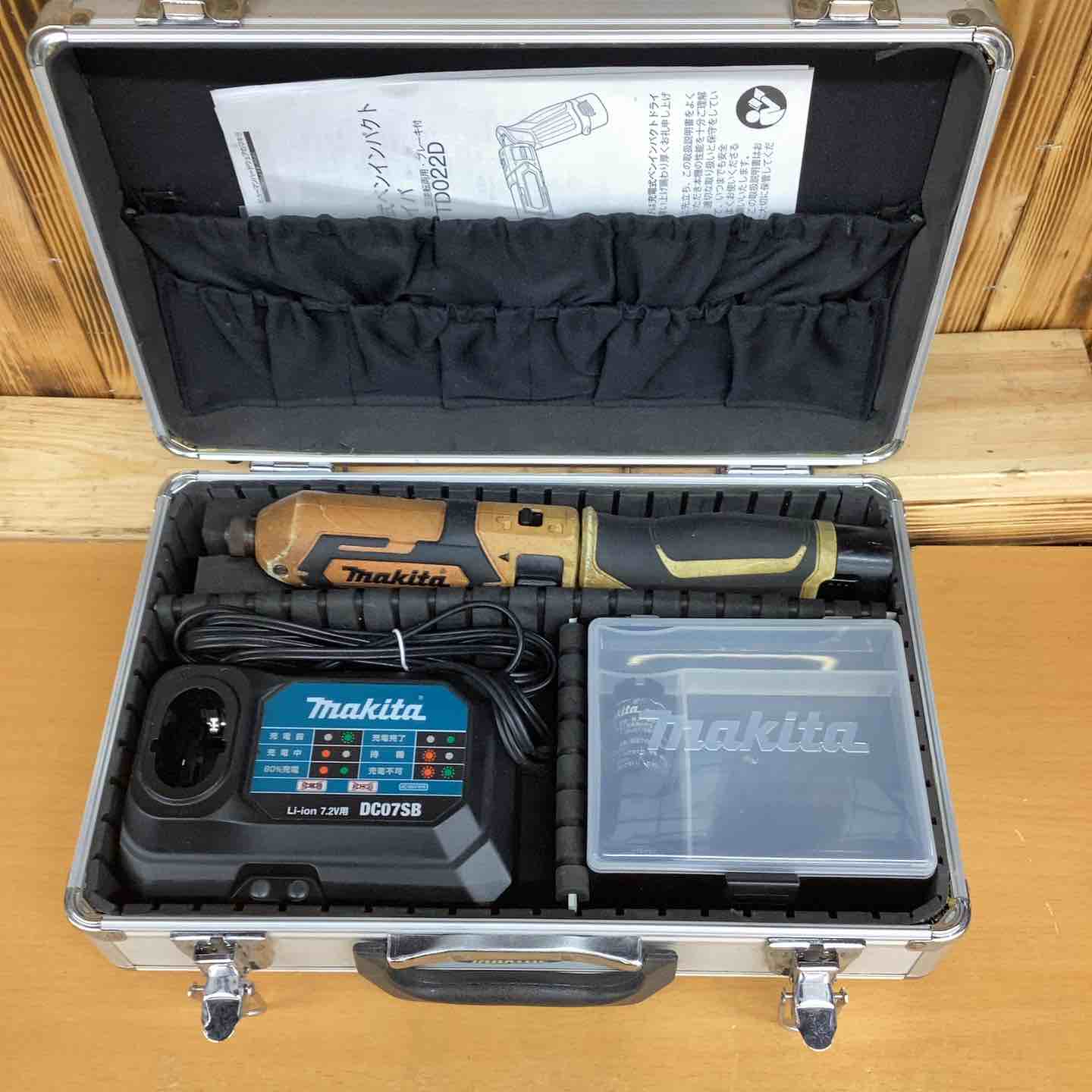 ★マキタ(makita) コードレスペンインパクトドライバー TD022DSHXW【越谷店】 ☆マキタ(makita) コードレスペンインパクトドライバー TD022DSHXW