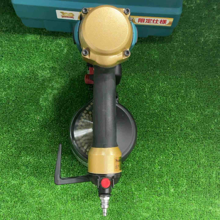 マキタ makita 50mm 高圧エア釘打ち機 エアダスタ付 ゴールド AN533HSP1【草加店】