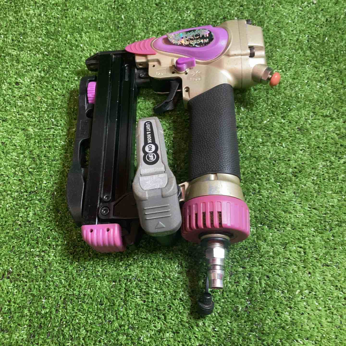 ☆ハイコーキ(HIKOKI ※旧:日立工機) 常圧エアタッカ N2504M【川崎店