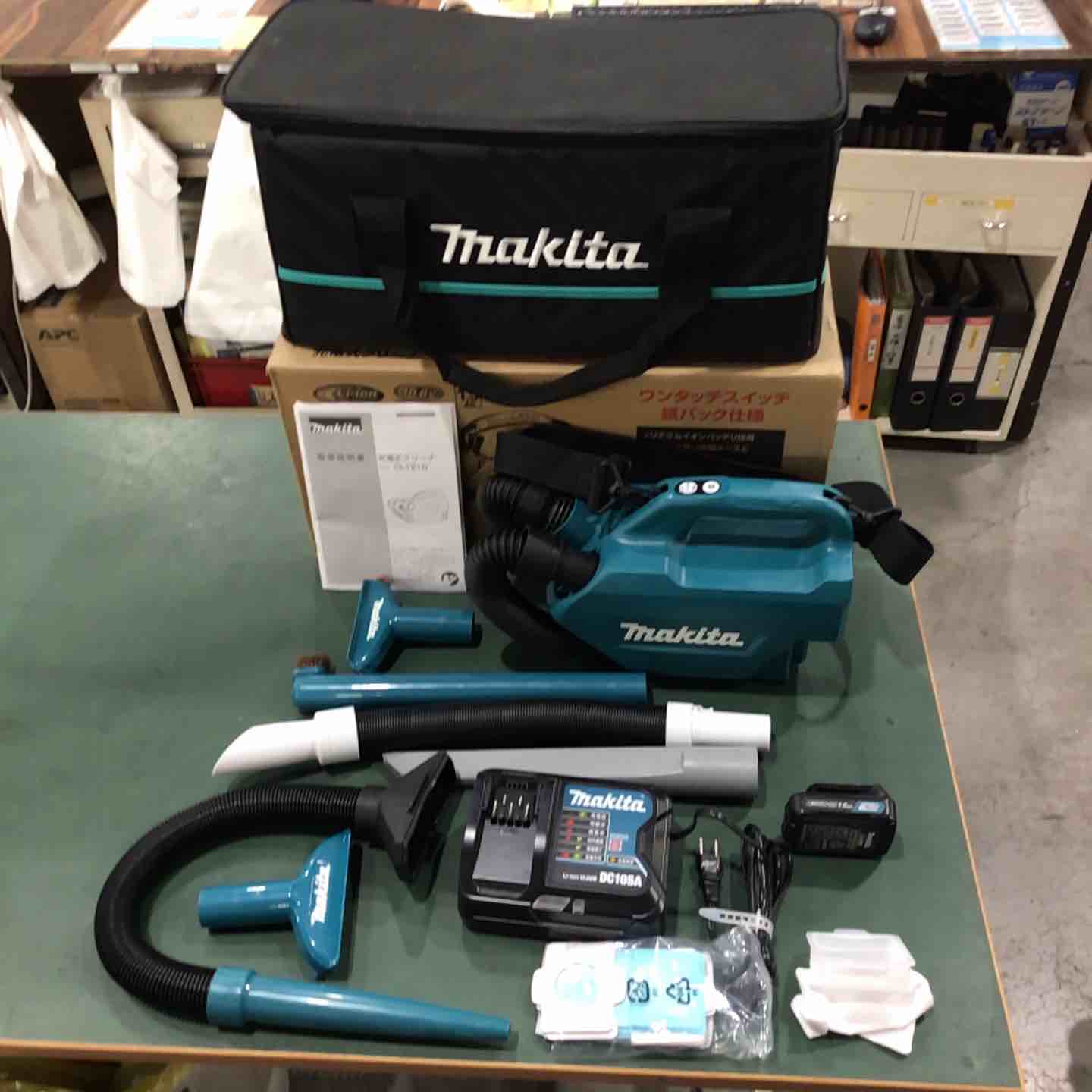 makita マキタ コードレス掃除機 充電式クリーナー CL110D