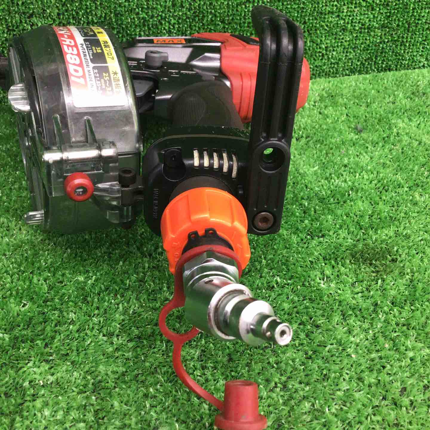 中古品】 マックス/MAX 高圧エア釘打ち機 HN-R38D1 【鴻巣店 中古品】 マックス/MAX 高圧エア釘打ち機 HN-R38D1 【鴻巣店