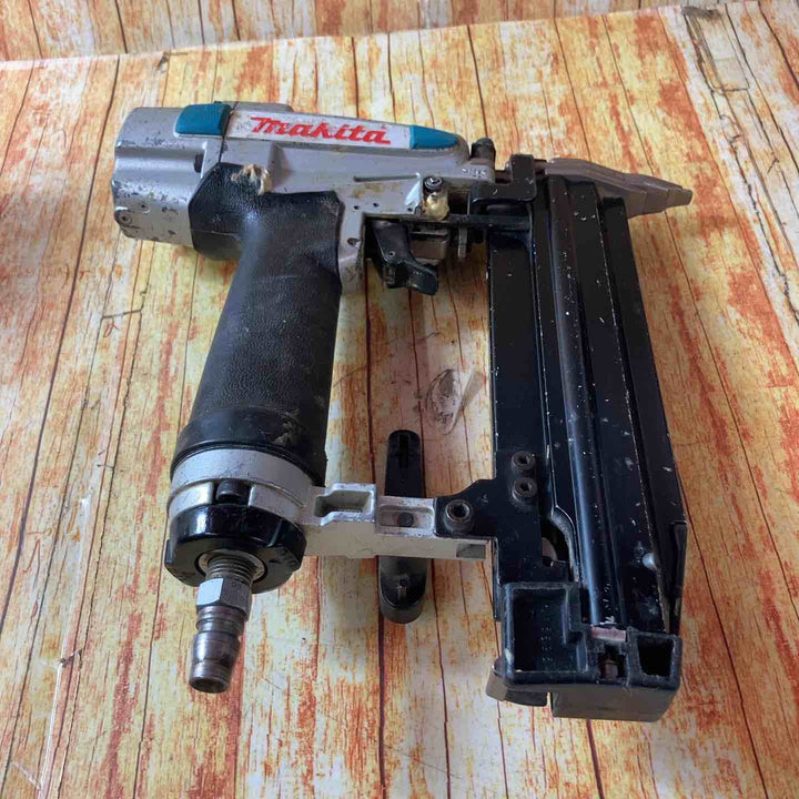 ★マキタ(makita) 常圧フィニッシュネイラ AF502N【川崎店】