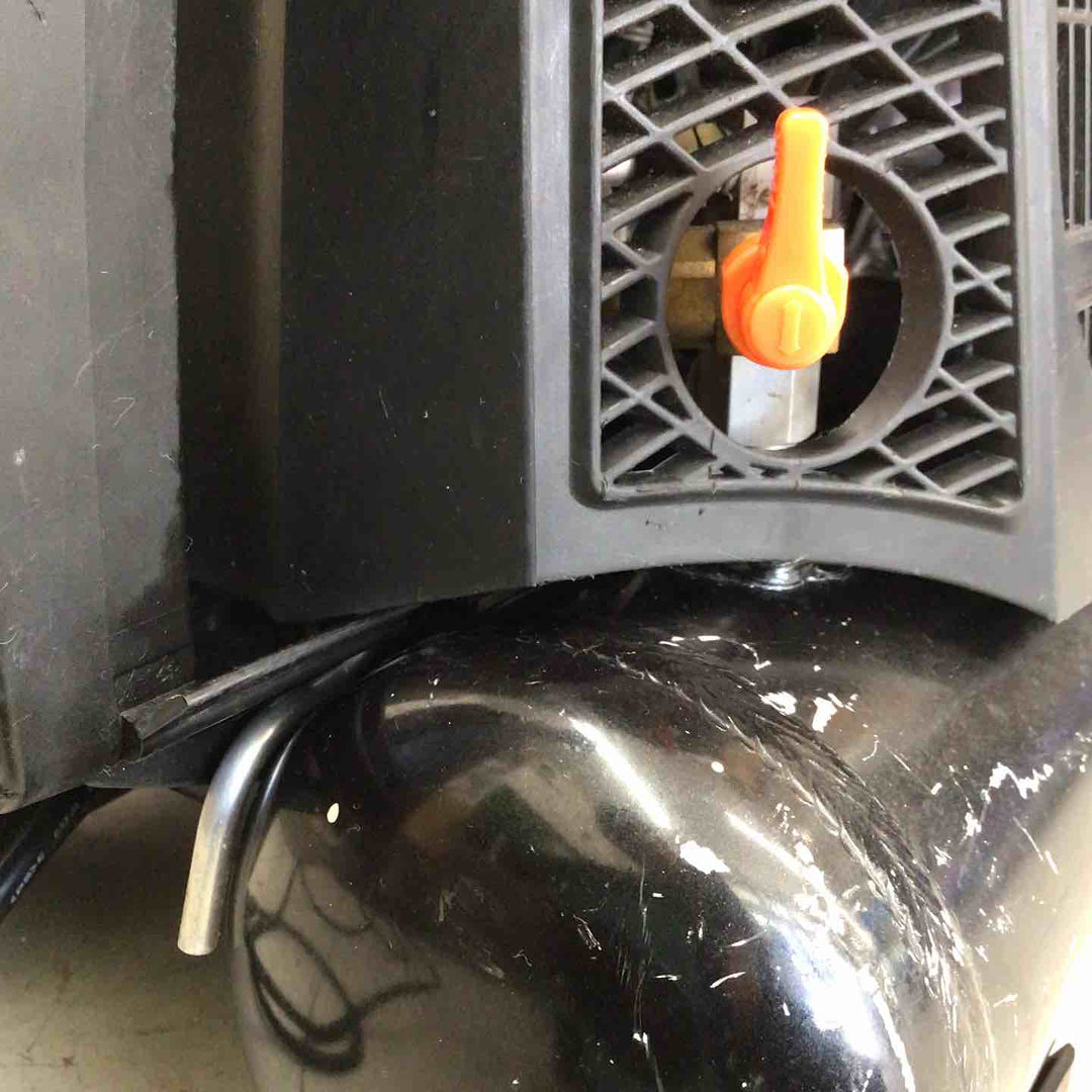 【中古品】 マックス/MAX エアコンプレッサー AK-HH1270E2_ブラック 【鴻巣店】