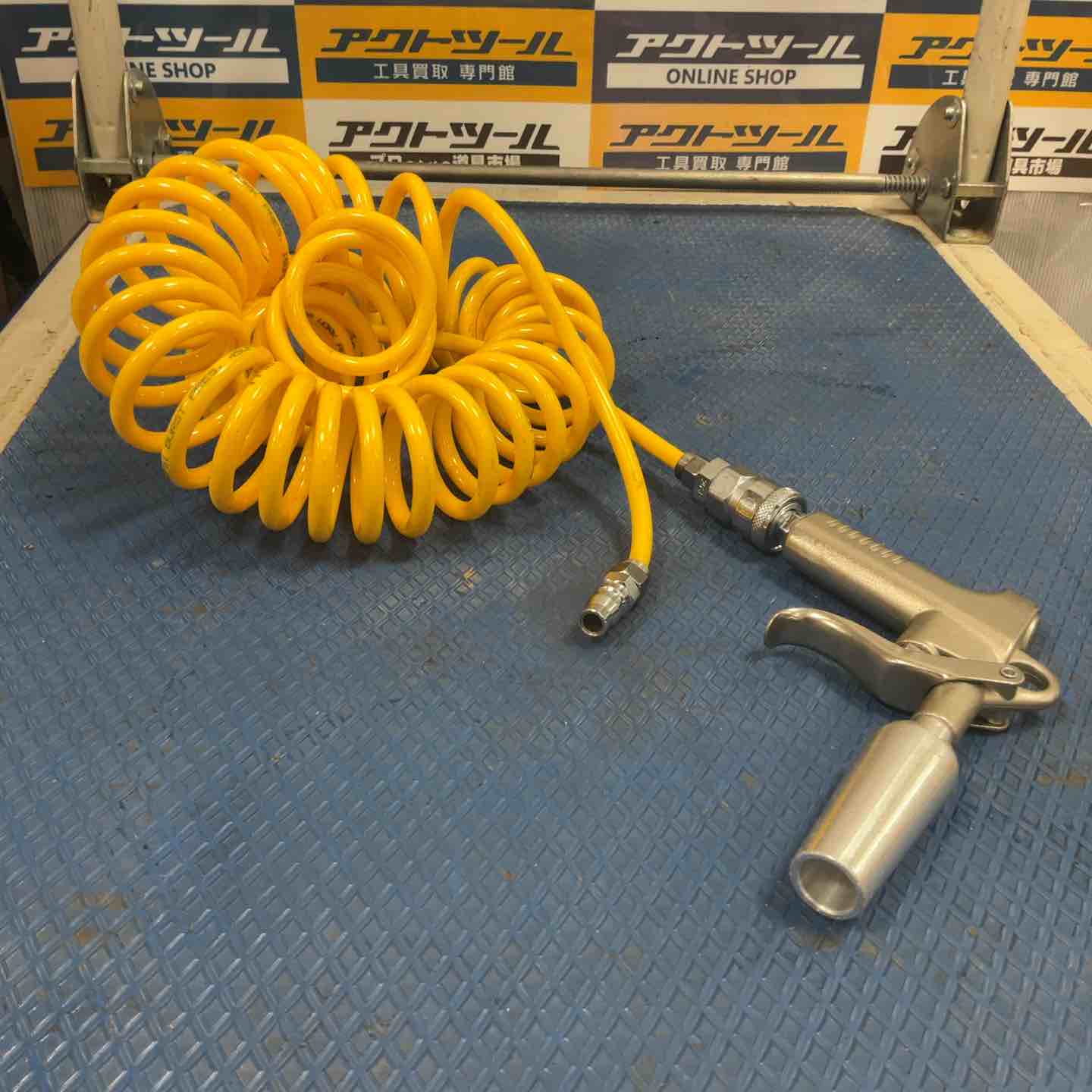 店頭受取り限定】◇PUMA エアコンプレッサー SW-131【草加店