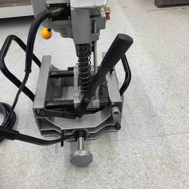 【中古品 美品】◇makita マキタ 手動角ノミ 7302 状態よい【八潮店】