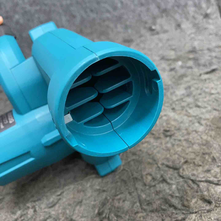 【中古美品】 マキタ/makita コードレスブロワ UB002GZ 【鴻巣店】