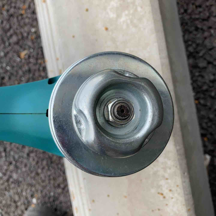 ◇マキタ(makita) コードレス草刈機 MUR186UDZ Uハンドル 分割棹 本体のみ【川越店】