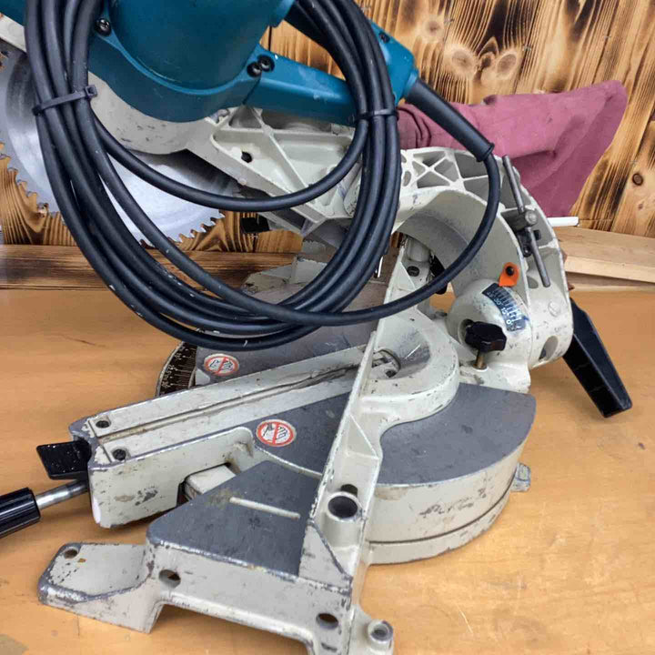 ◇マキタ(makita) 190mm卓上スライド丸ノコ LS0711【越谷店】