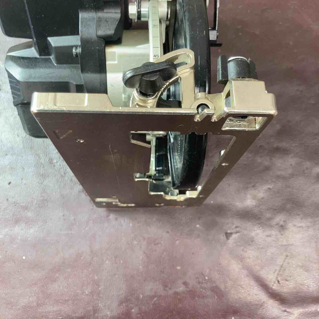 【中古品】マキタ(makita) 電子マルノコ HS6303B【東大和店】