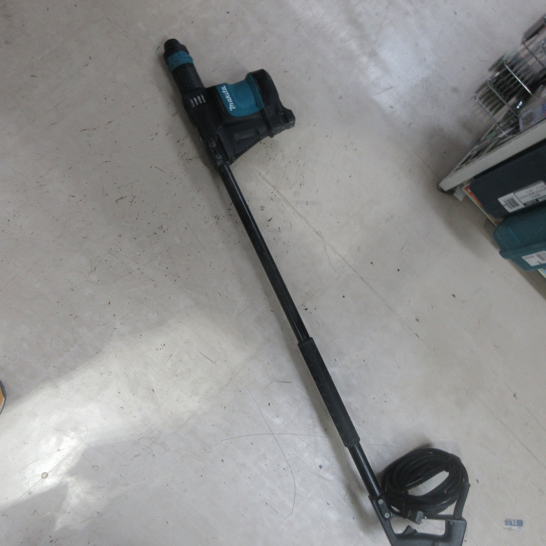 ☆マキタ(makita) 電動ケレン ロングハンドルタイプ HK1820L【町田店
