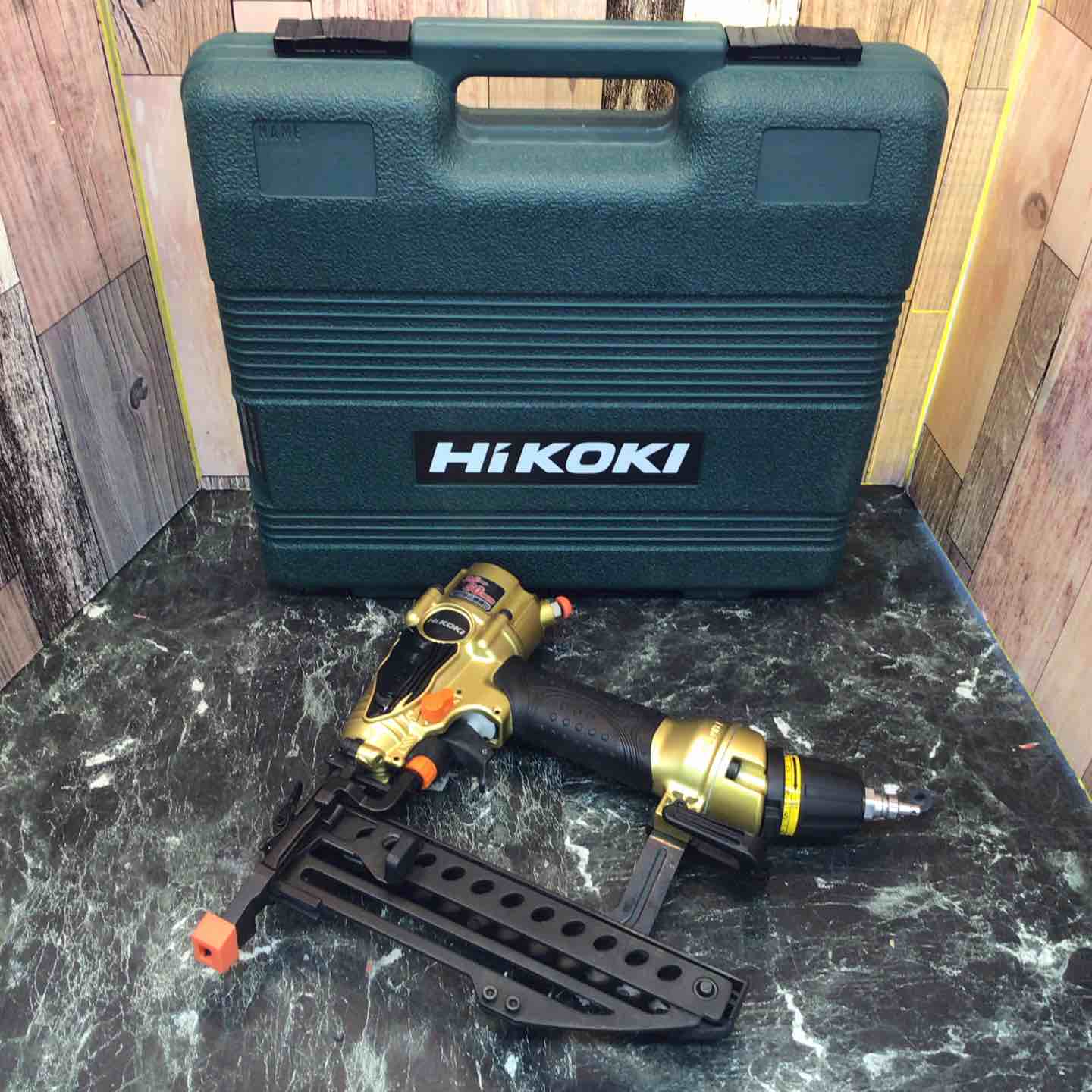 ☆ハイコーキ(HIKOKI ※旧:日立工機) 高圧フロアタッカ N5004HMF【八潮