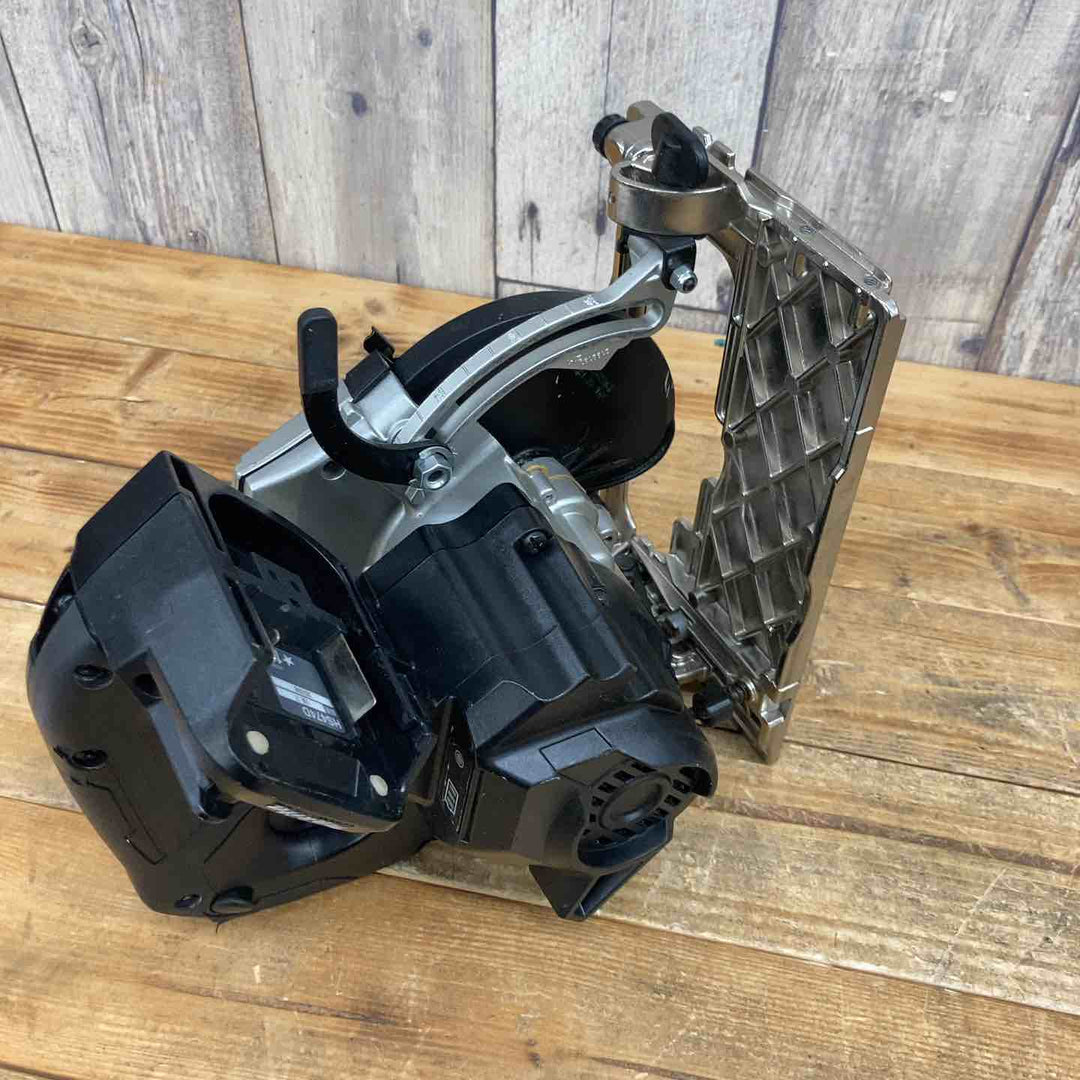 【中古品】 マキタ(makita) コードレス丸のこ HS474DRGXB 【東大和店】
