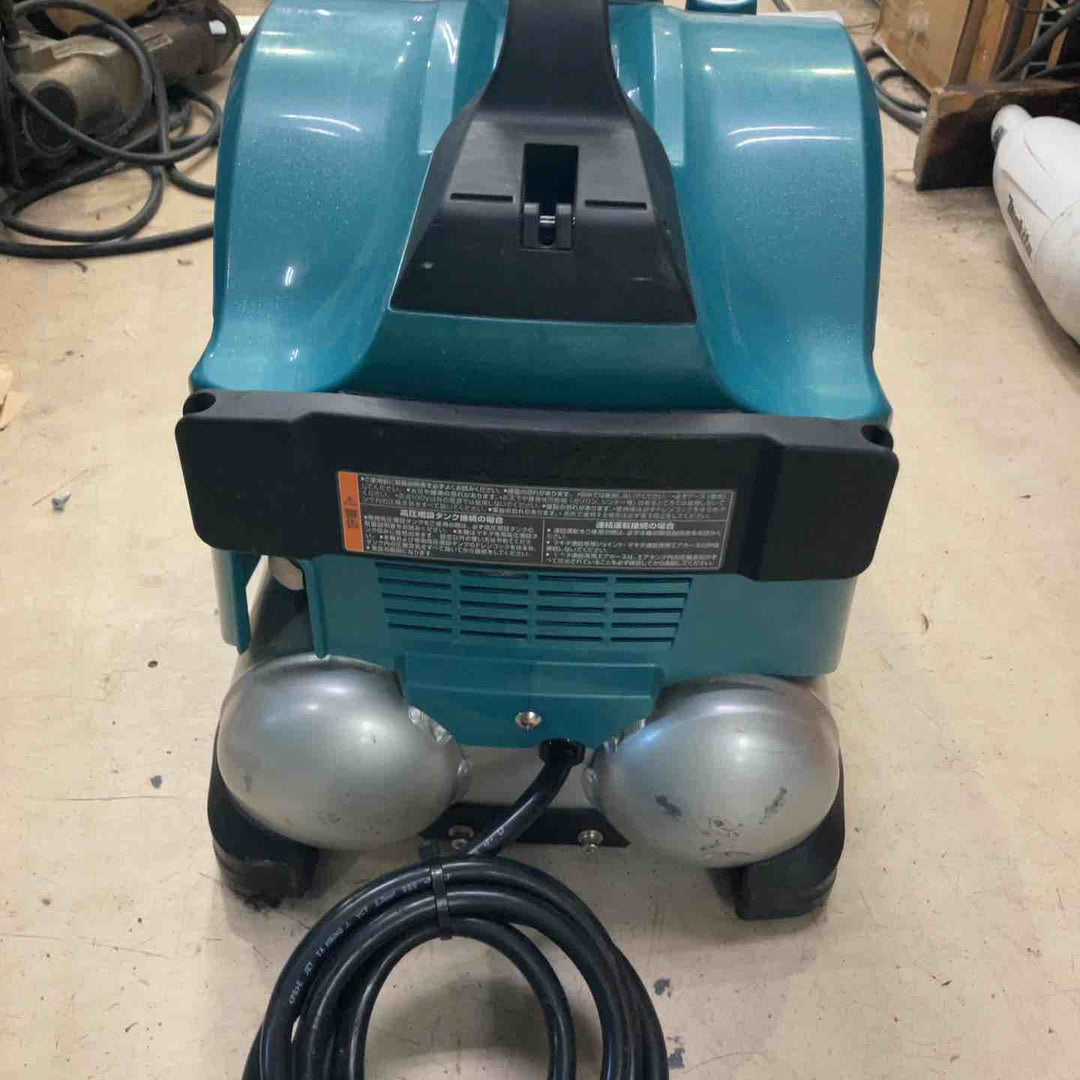 ★マキタ(makita) エアコンプレッサー AC462XS【町田店】