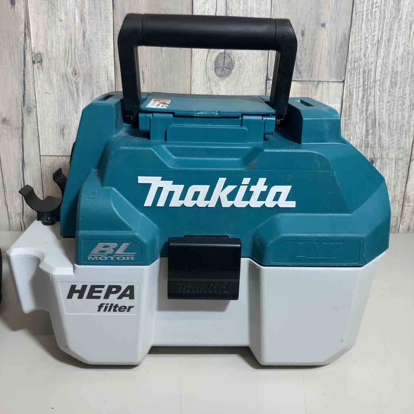 ☆マキタ(makita)18V コードレス集じん機 乾湿両用 VC750DZ 集じん容量