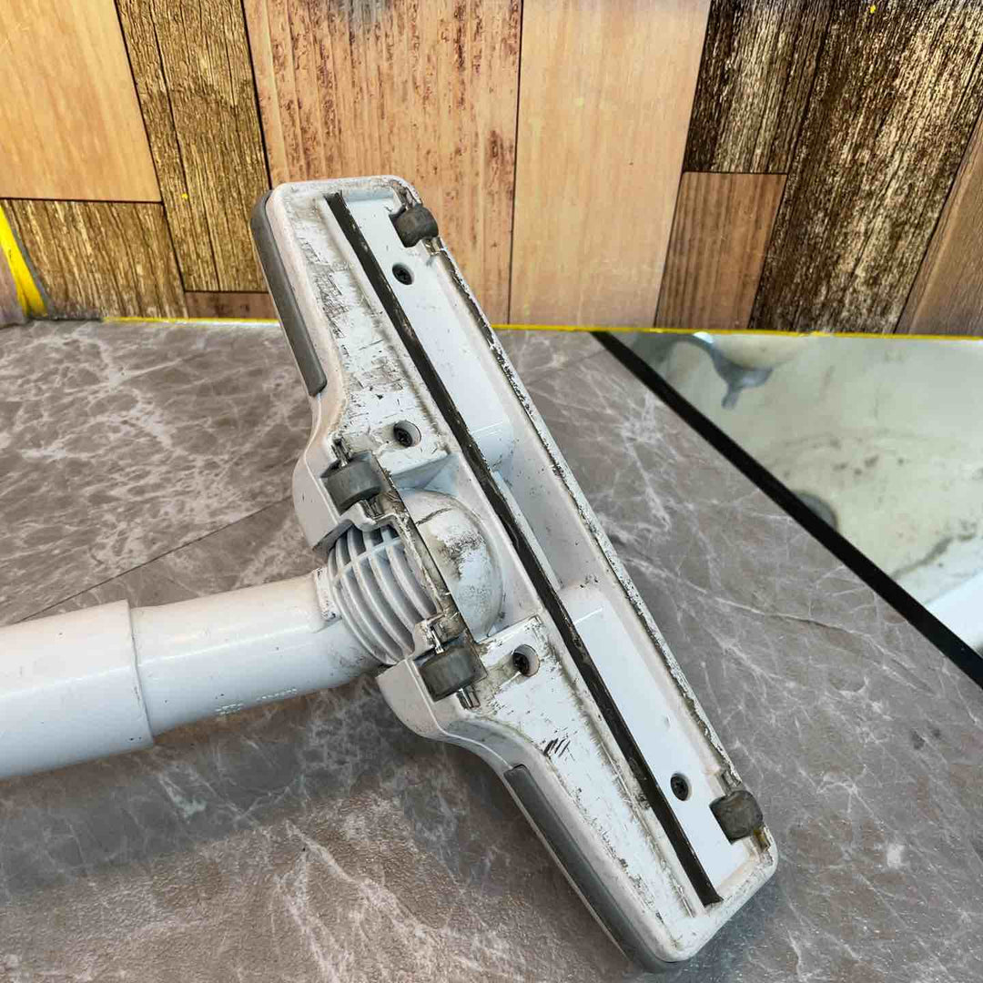 ◇マキタ(makita) コードレスクリーナー CL180FDZW【八潮店】