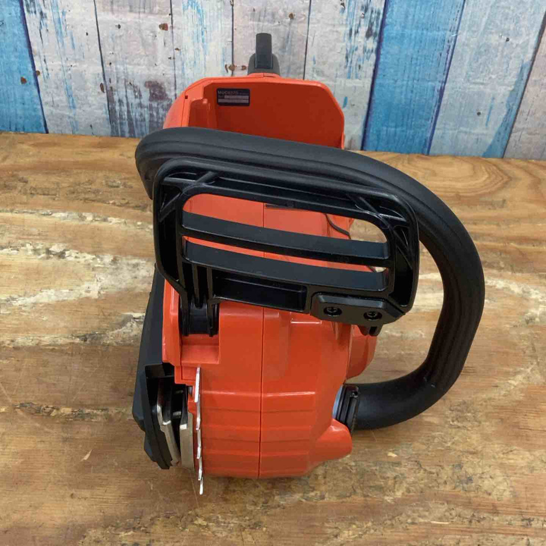 ★マキタ(makita) 300㎜充電式チェンソー MUC027GZR1 本体のみ【柏店】